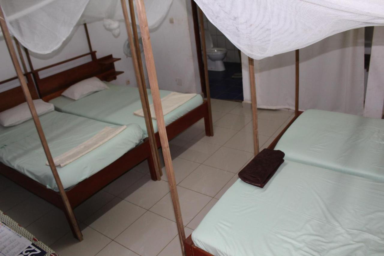 Bed and Breakfast Centre Lucien Botovasoa à Antsiranana Extérieur photo