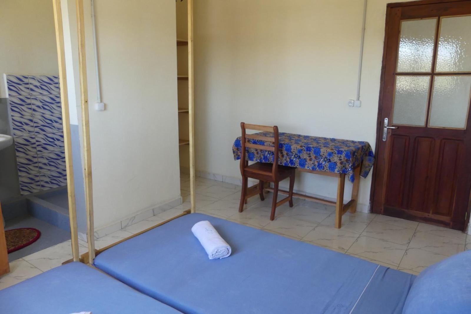 Bed and Breakfast Centre Lucien Botovasoa à Antsiranana Extérieur photo